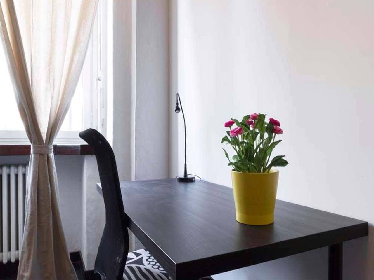 negozio in affitto a Milano in zona Maggiolina