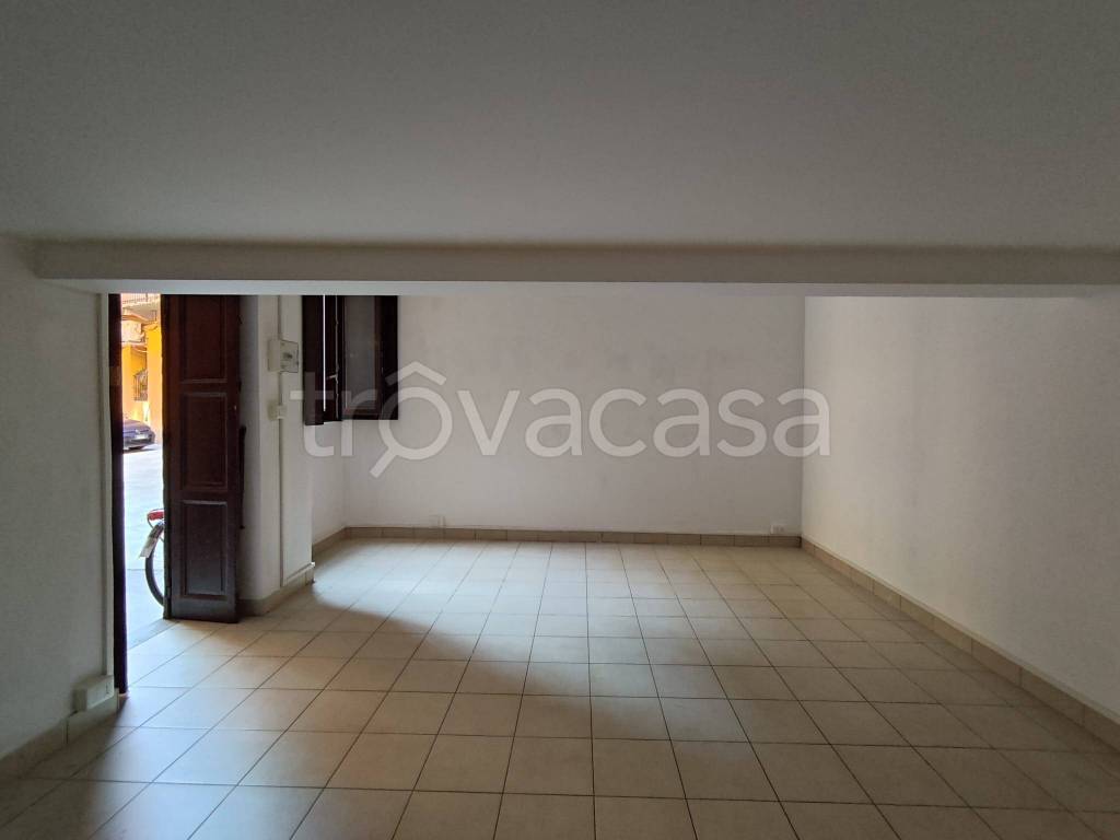 locale commerciale in affitto a Milano