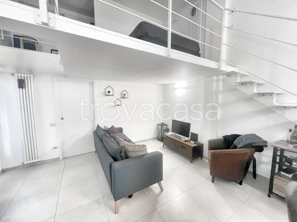 appartamento in affitto a Milano in zona Piazzale Lodi