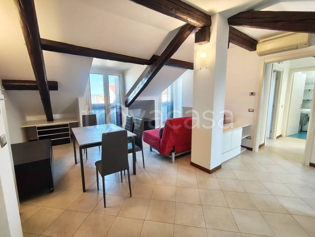 appartamento in affitto a Milano in zona Isola