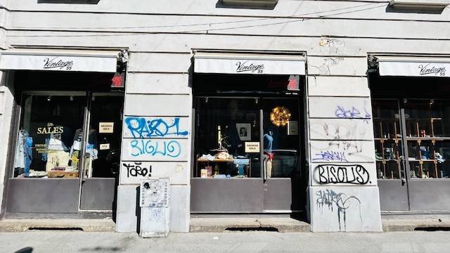 negozio in affitto a Milano in zona Porta Genova