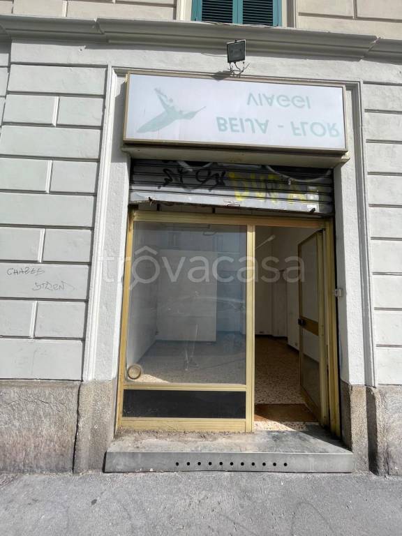 negozio in affitto a Milano