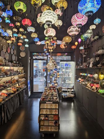 negozio in affitto a Milano in zona Porta Genova