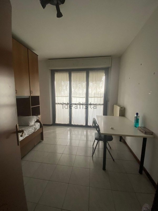 appartamento in affitto a Milano in zona Famagosta