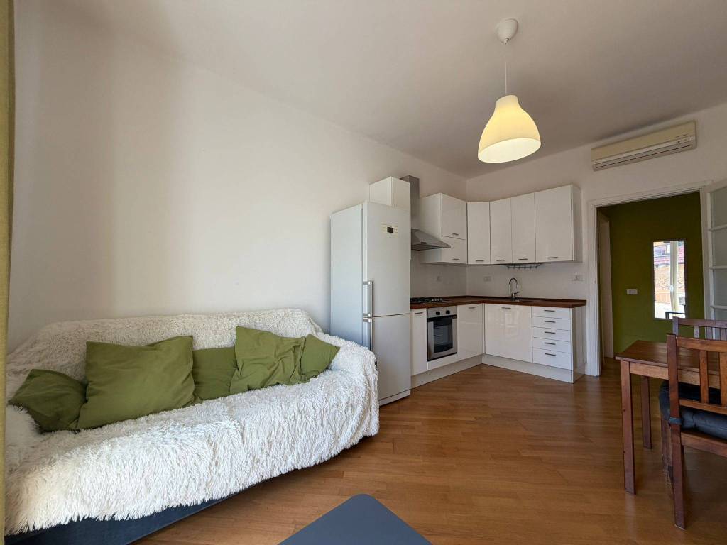 appartamento in affitto a Milano in zona Bocconi