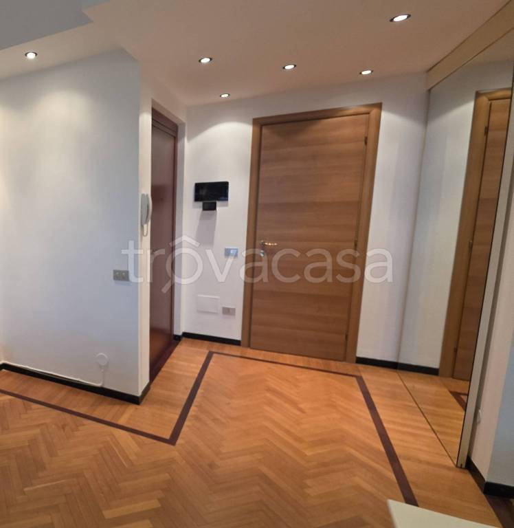 appartamento in affitto a Milano in zona Lorenteggio