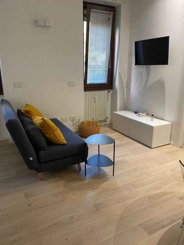 appartamento in affitto a Milano in zona Famagosta