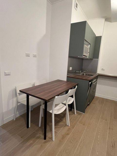 appartamento in affitto a Milano in zona Centro Direzionale