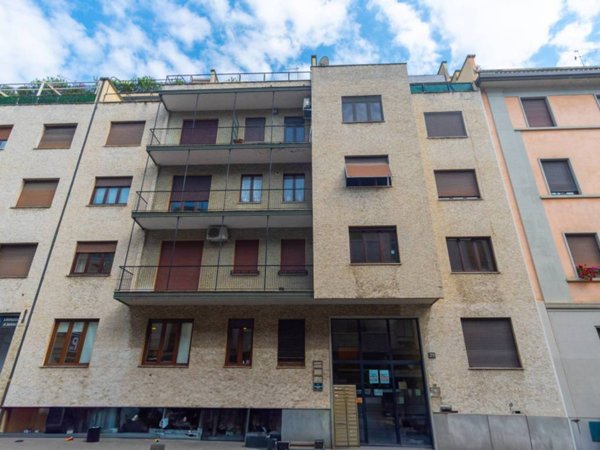 appartamento in affitto a Milano in zona Centro Direzionale