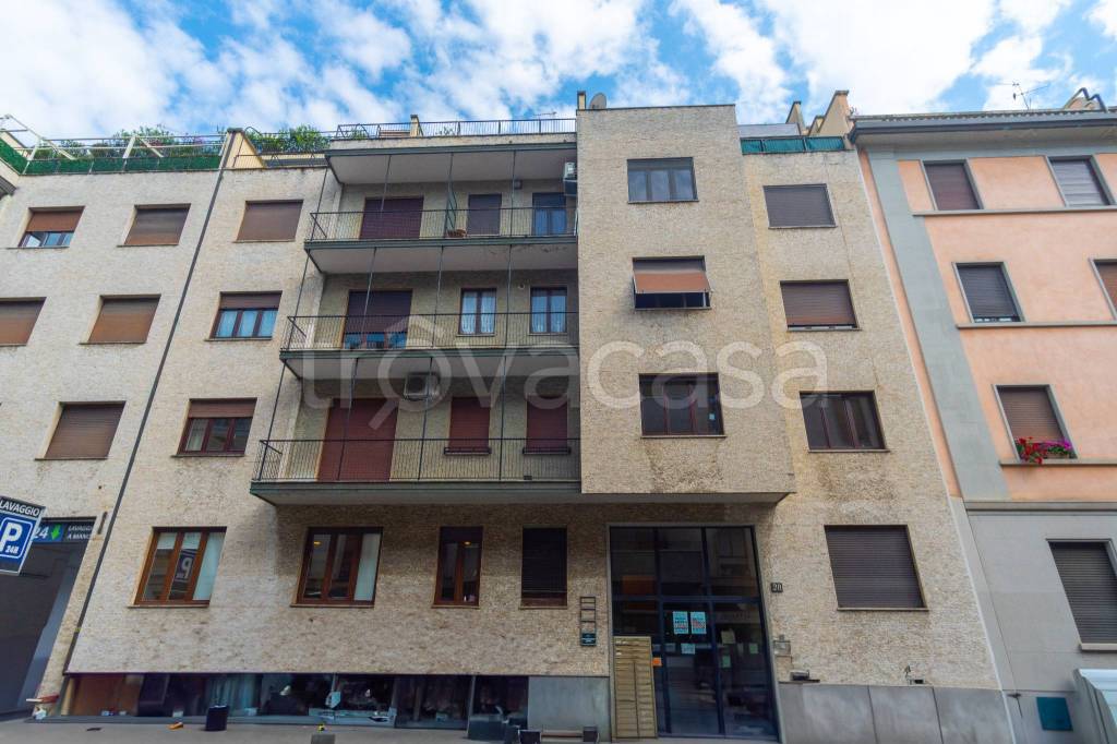 appartamento in affitto a Milano in zona Centro Direzionale