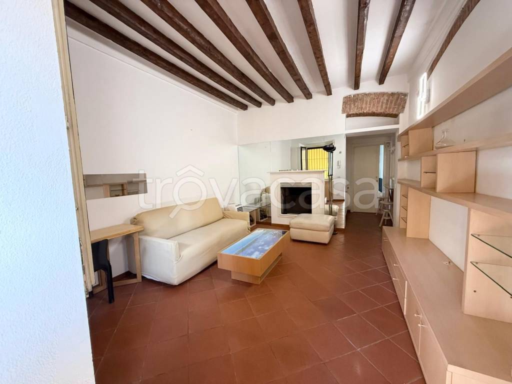 appartamento in affitto a Milano in zona Bocconi