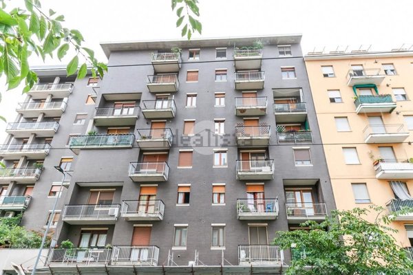 appartamento in affitto a Milano in zona Lorenteggio