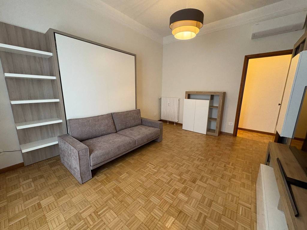 appartamento in affitto a Milano in zona Porta Nuova