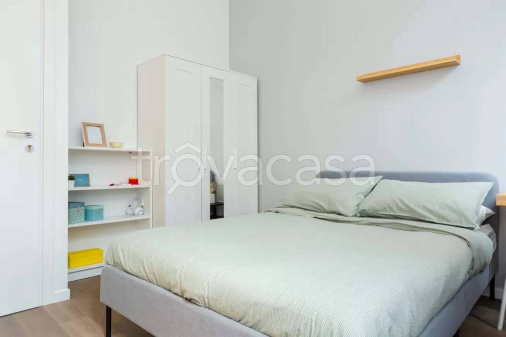 appartamento in affitto a Milano in zona Lorenteggio