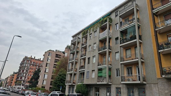 appartamento in affitto a Milano in zona Piazzale Lodi