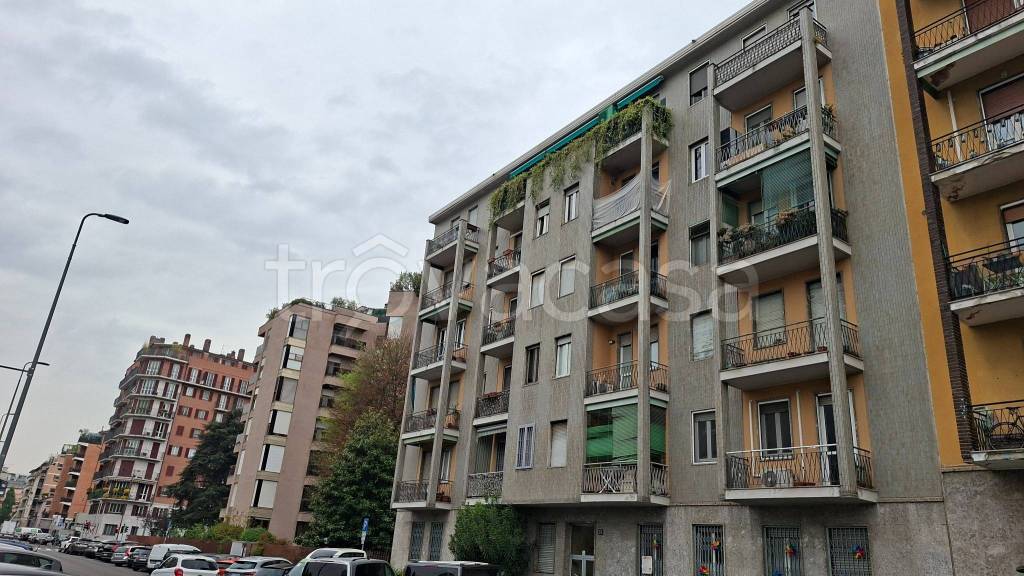 appartamento in affitto a Milano in zona Piazzale Lodi