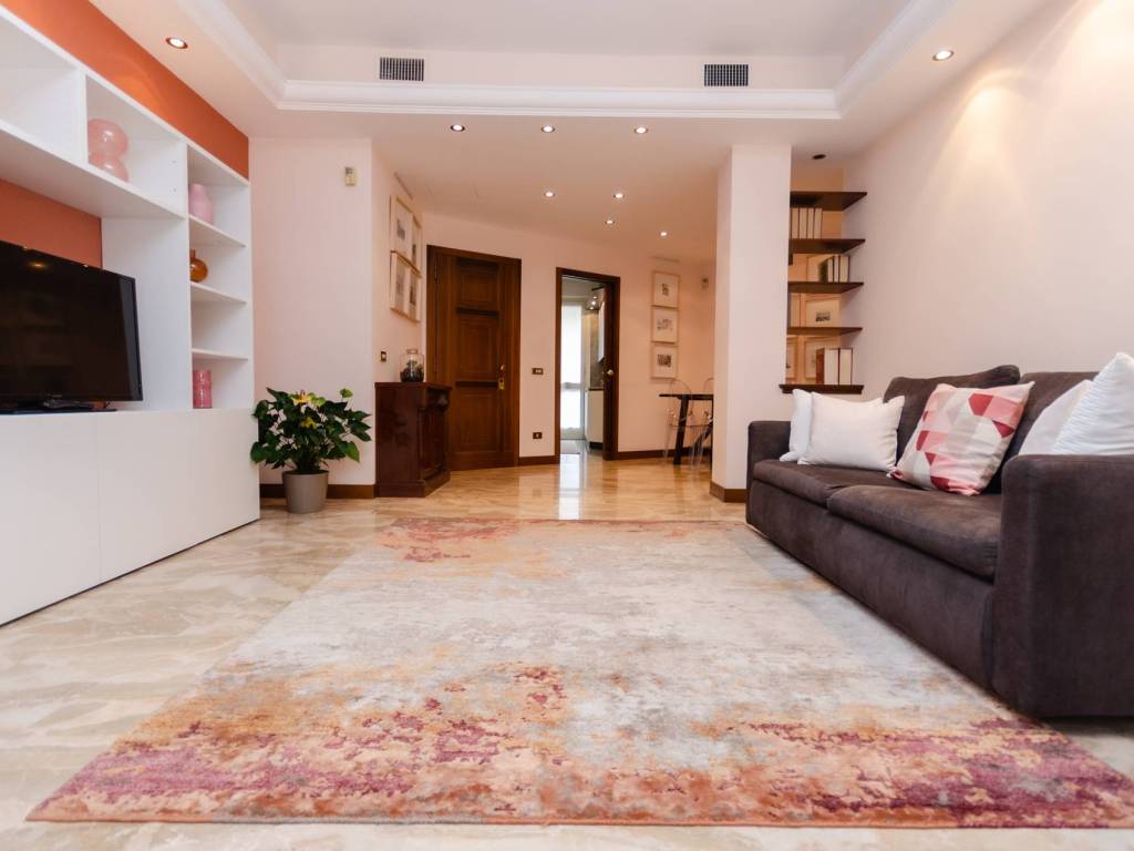 appartamento in affitto a Milano in zona Isola
