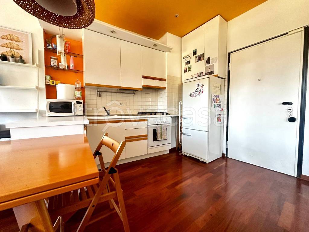 appartamento in affitto a Milano in zona Famagosta