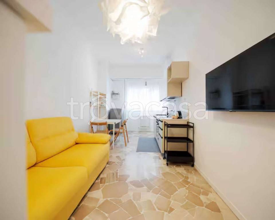 appartamento in affitto a Milano in zona Barona