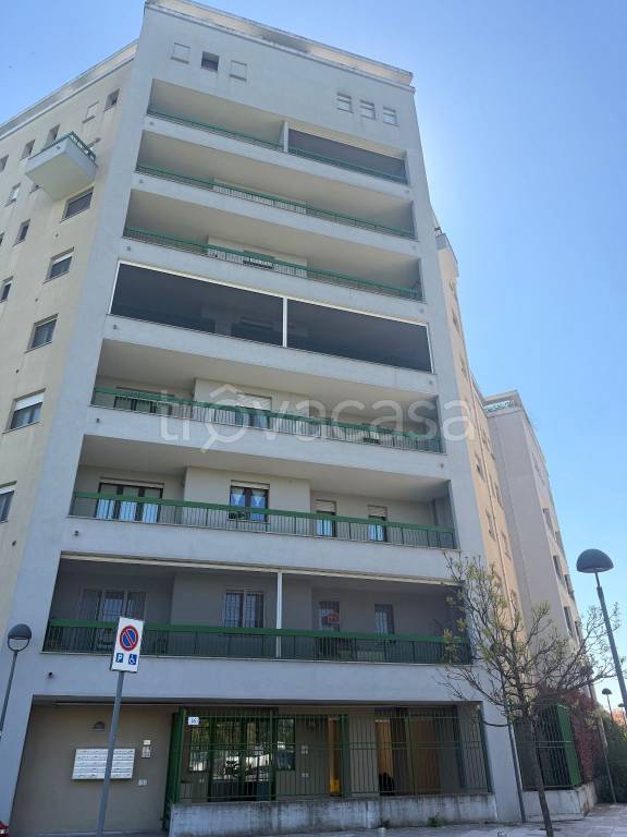 appartamento in affitto a Milano in zona Baggio