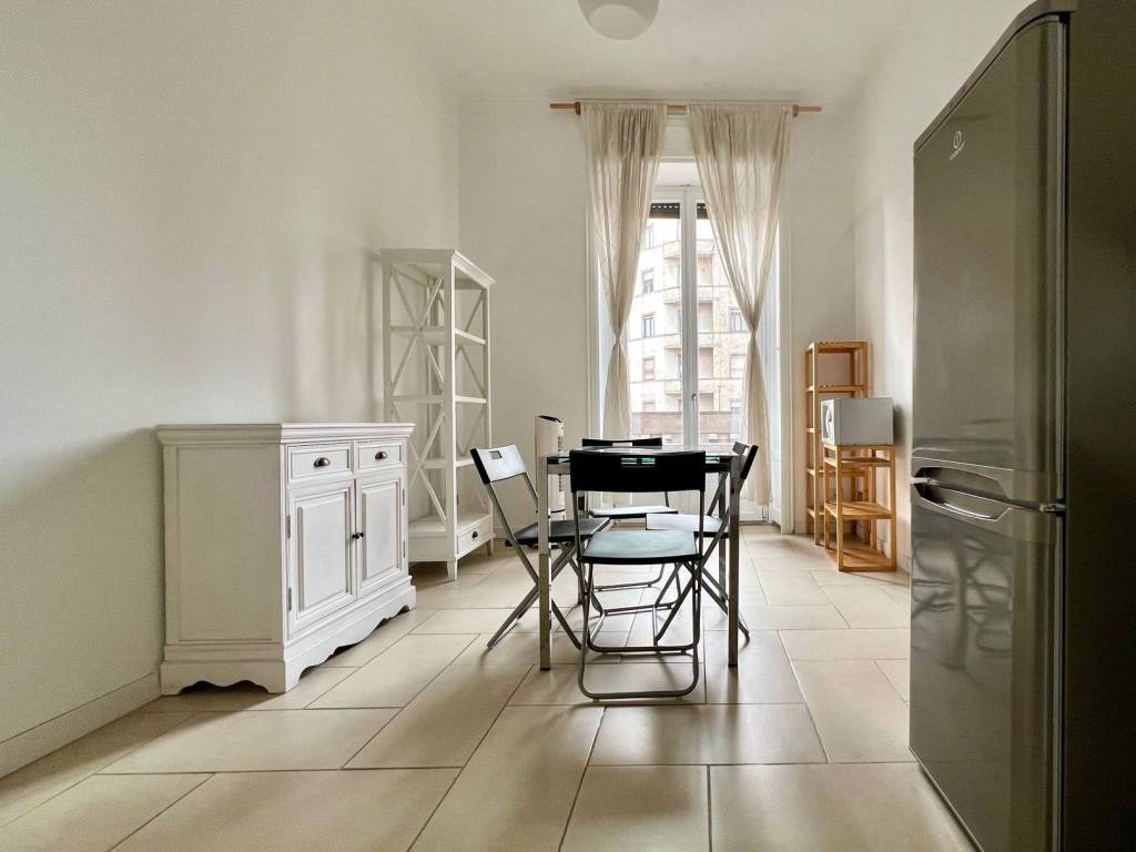 appartamento in affitto a Milano in zona Centro Direzionale