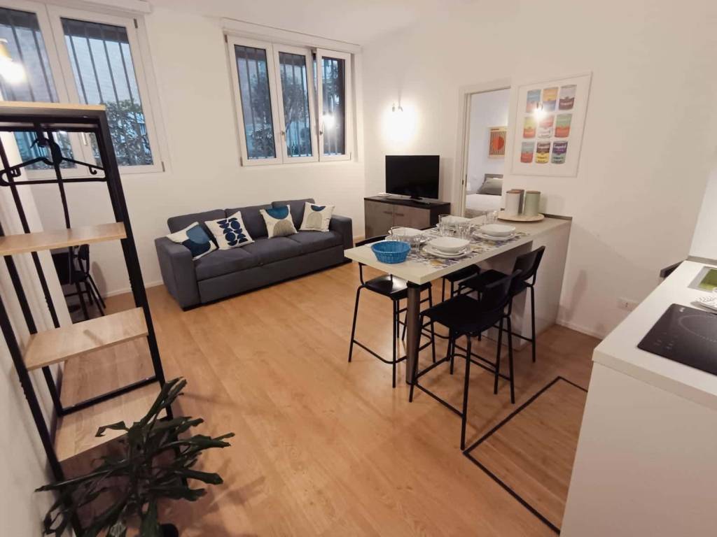 appartamento in affitto a Milano in zona Famagosta