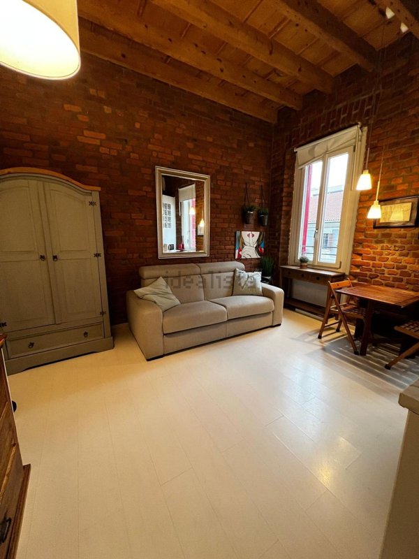 appartamento in affitto a Milano in zona Vigentino