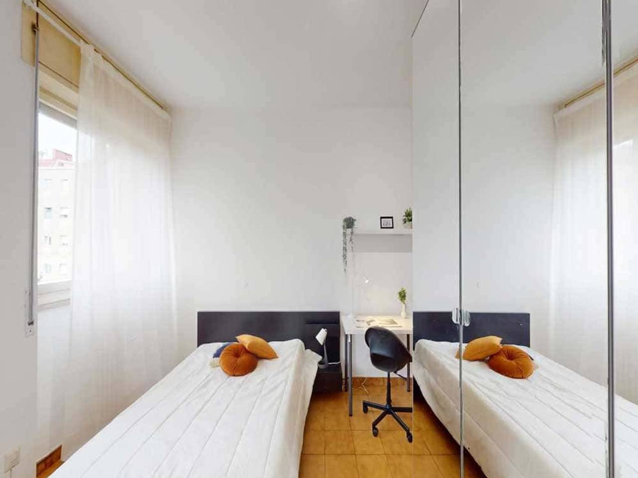 negozio in affitto a Milano in zona Quarto Cagnino