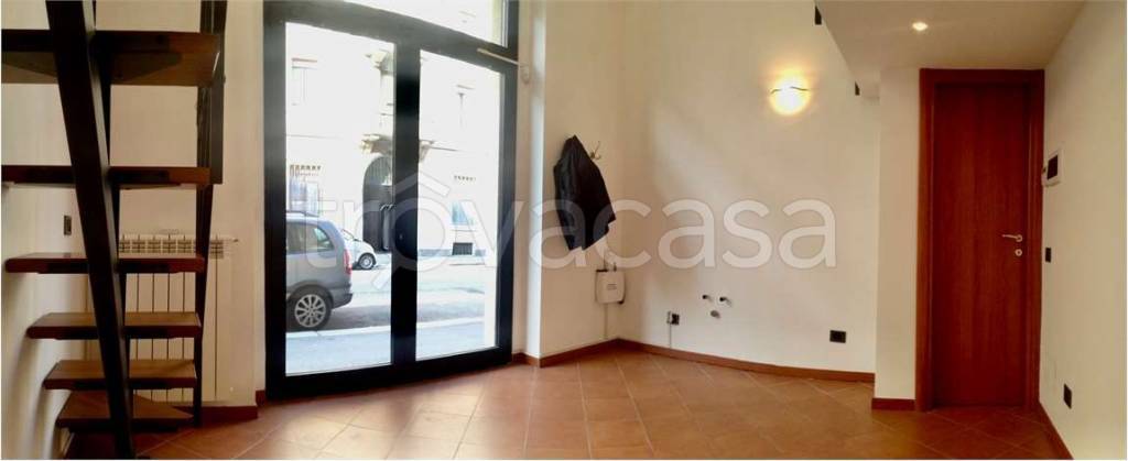 negozio in affitto a Milano in zona Città Studi