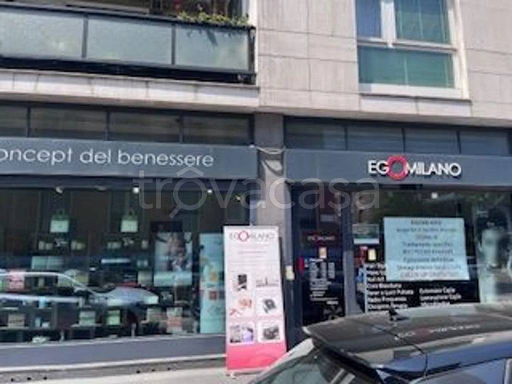 negozio in affitto a Milano