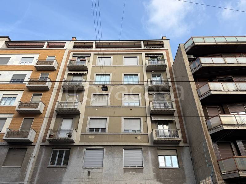 appartamento in affitto a Milano in zona Porta Romana