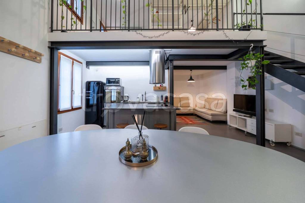 appartamento in affitto a Milano in zona Conchetta