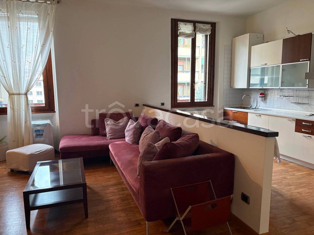 appartamento in affitto a Milano in zona Isola