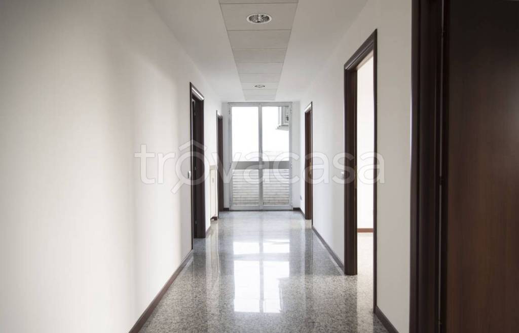 ufficio in affitto a Milano in zona Dergano