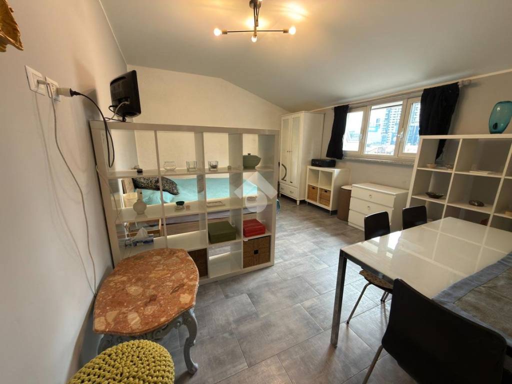 appartamento in affitto a Milano in zona Centro Direzionale