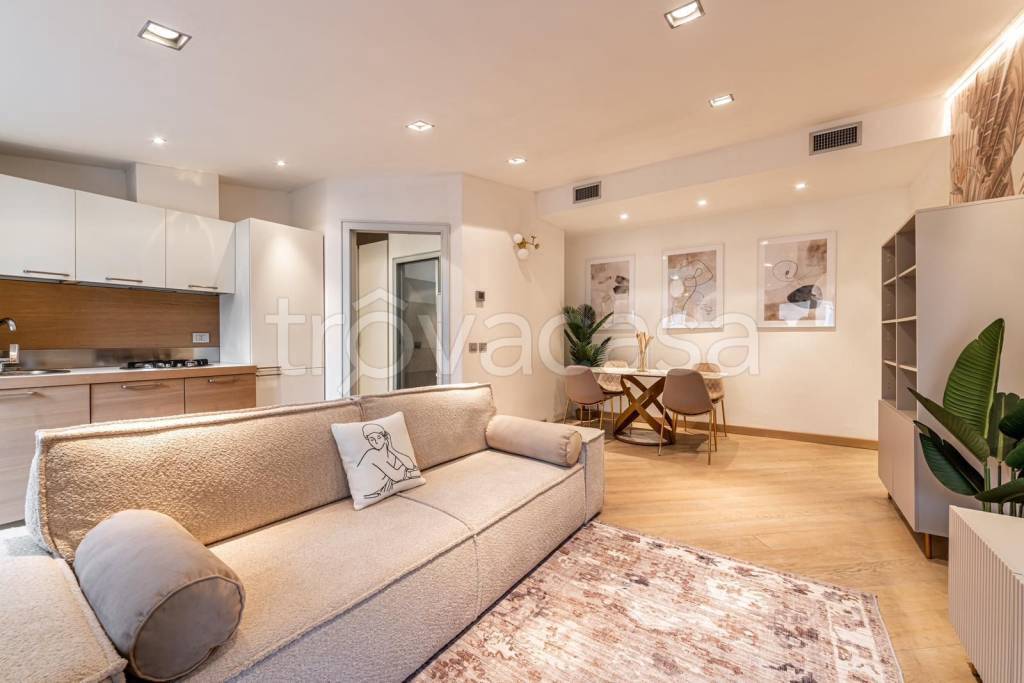 appartamento in affitto a Milano in zona Centro Direzionale