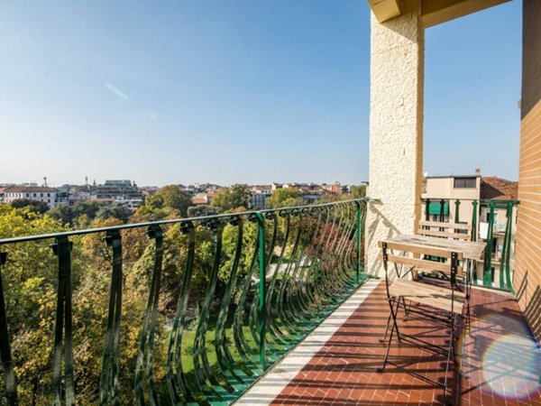 appartamento in affitto a Milano in zona Solari