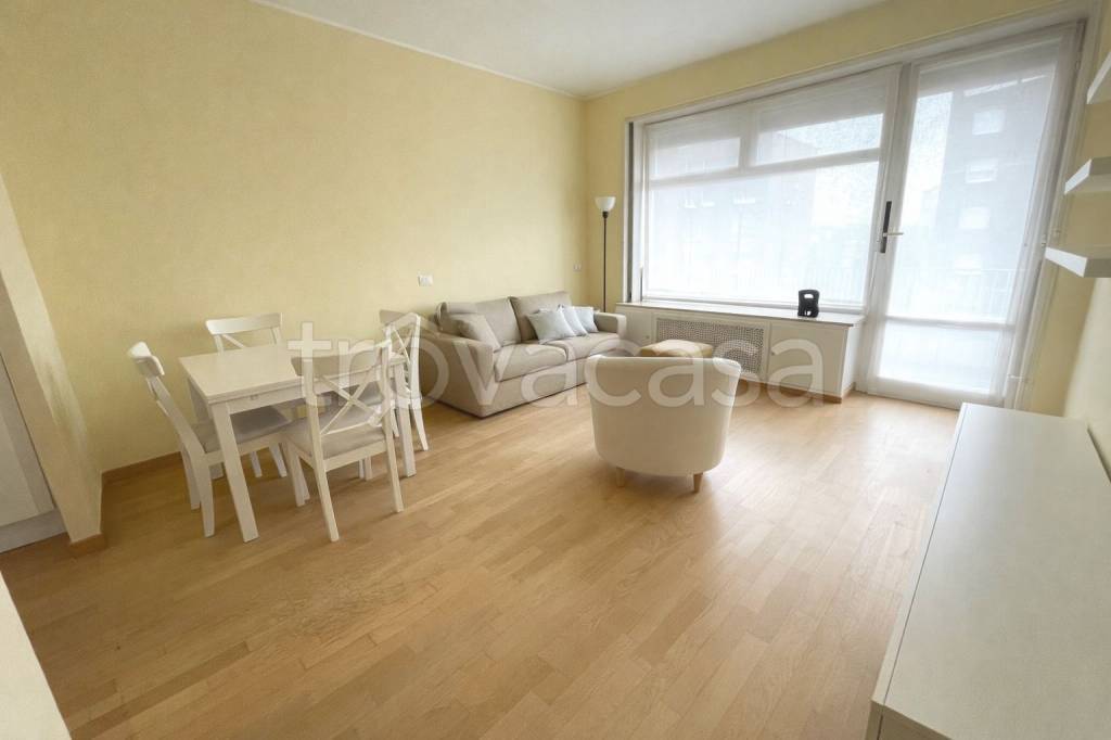 appartamento in affitto a Milano in zona Sempione