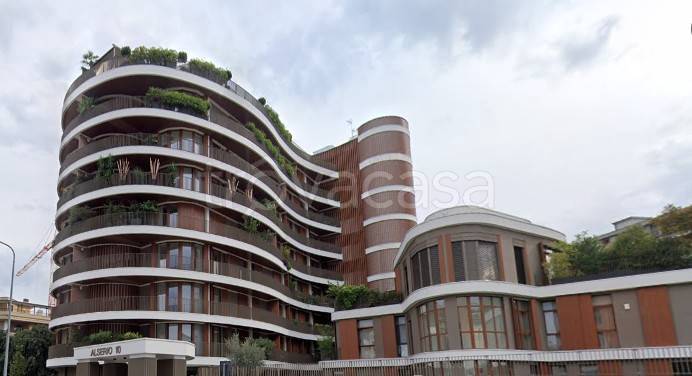 locale commerciale in affitto a Milano in zona Isola