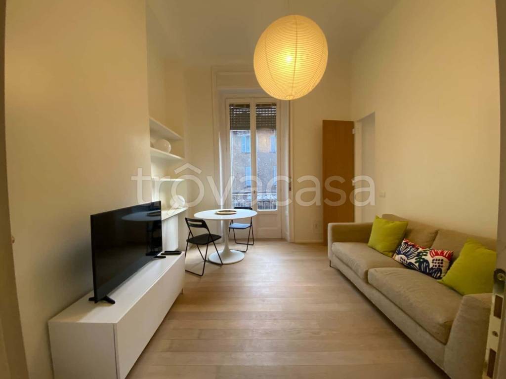 appartamento in affitto a Milano in zona Sant'Ambrogio