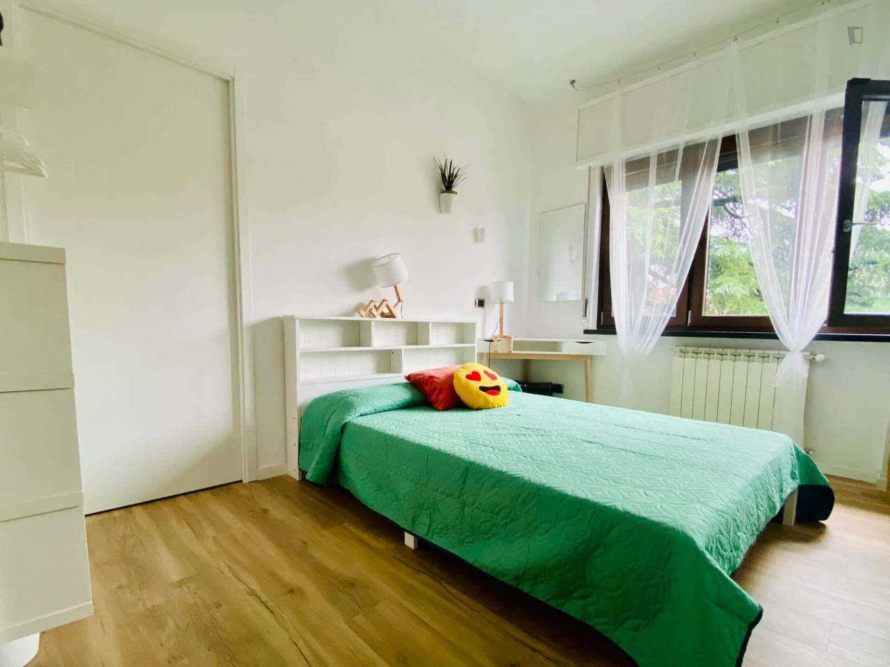 negozio in affitto a Milano in zona QT8