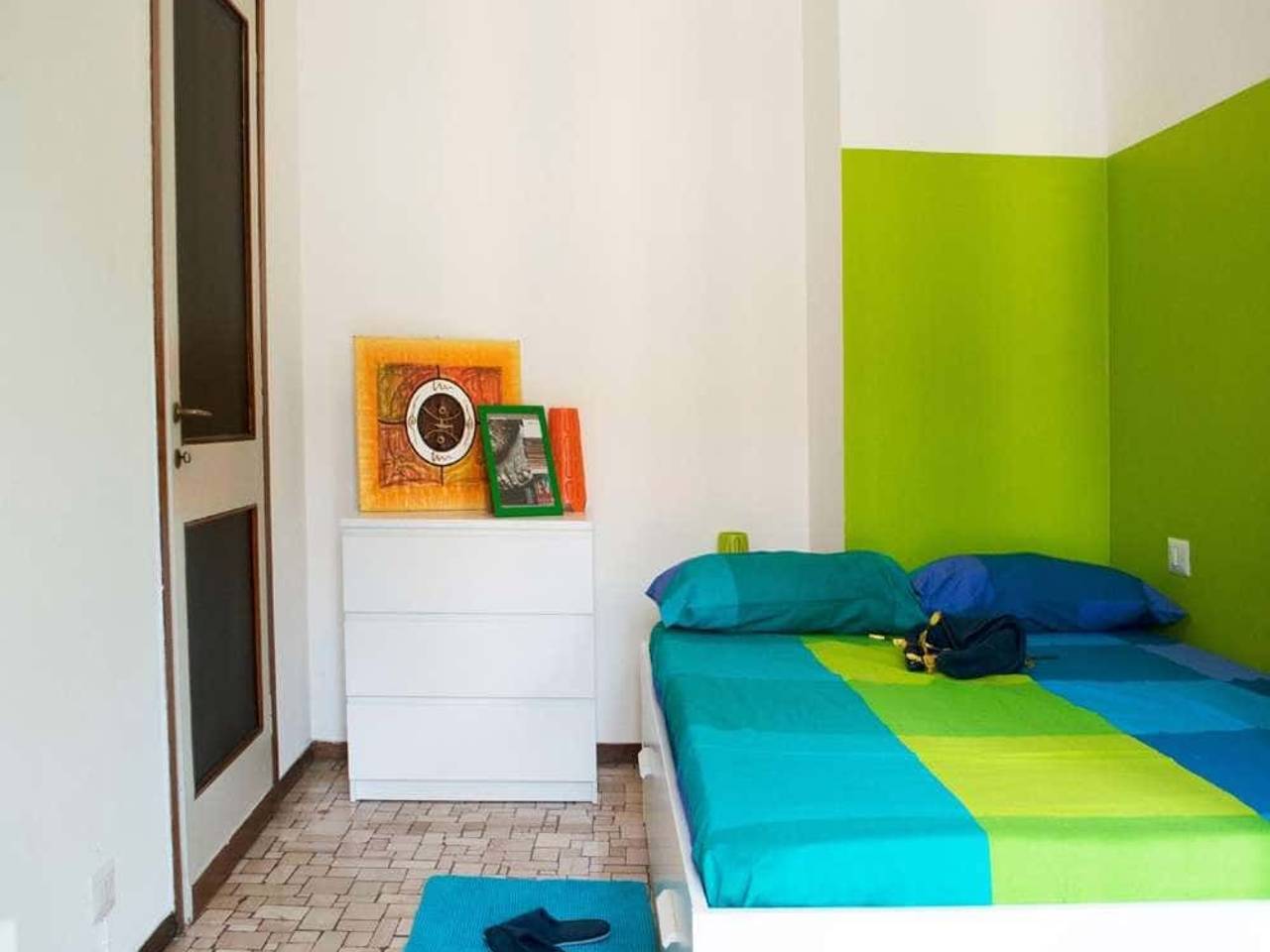 negozio in affitto a Milano in zona Guastalla