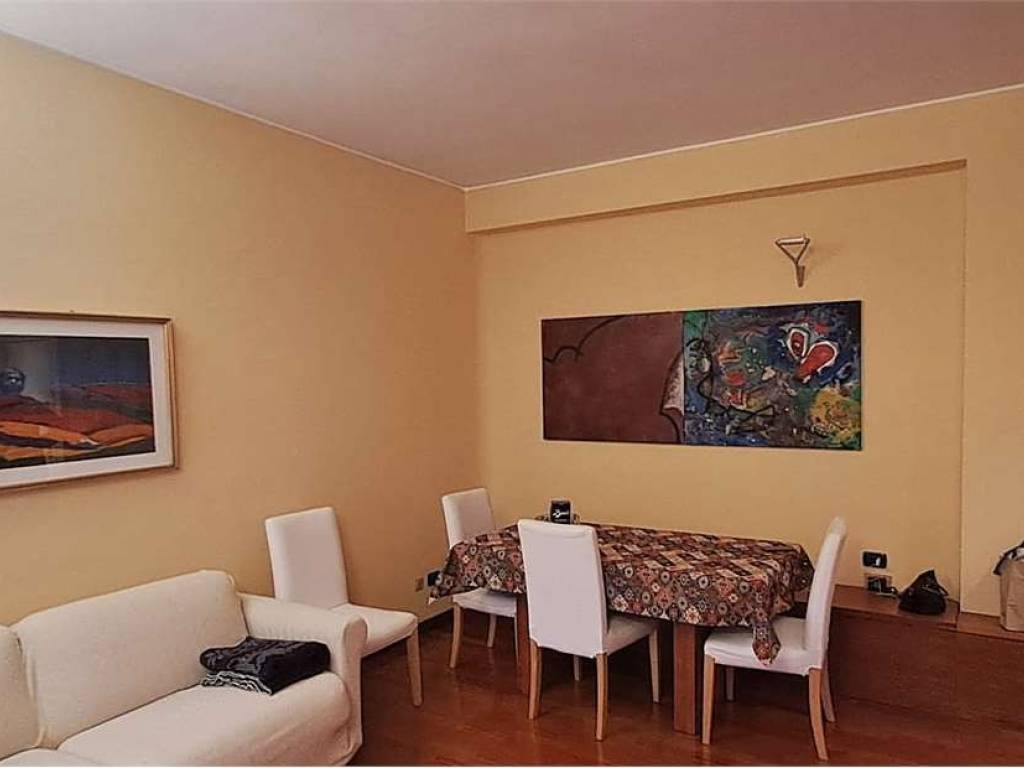 appartamento in affitto a Milano in zona Rembrandt