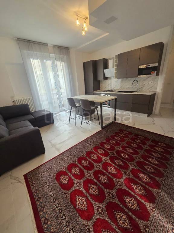 appartamento in affitto a Milano in zona Centro Direzionale