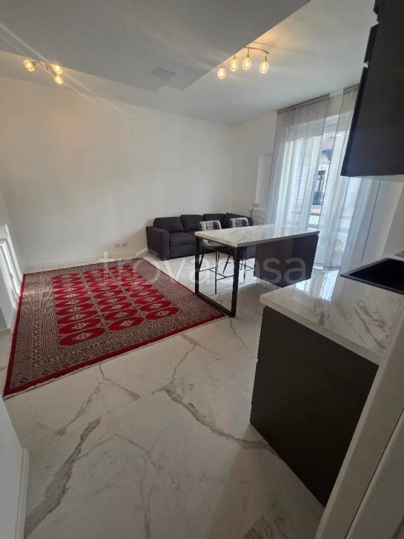 appartamento in affitto a Milano in zona Centro Direzionale