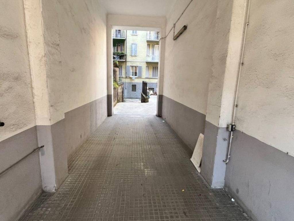locale di sgombero in affitto a Milano in zona Città Studi