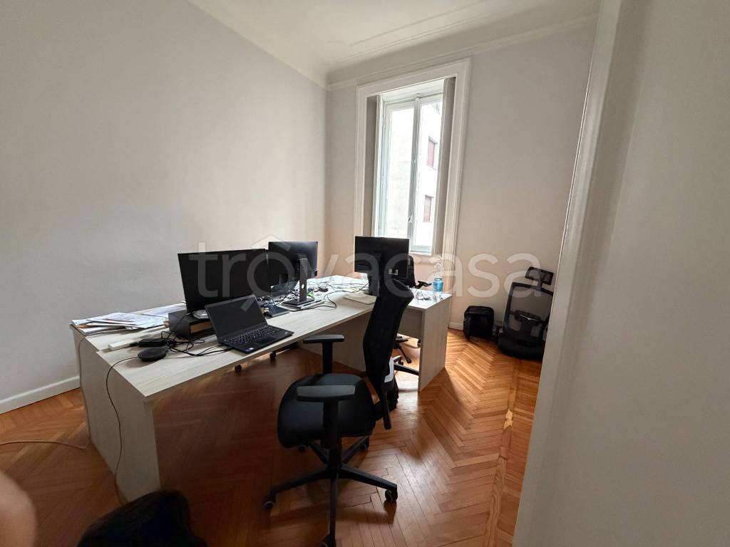 ufficio in affitto a Milano in zona Centro Direzionale