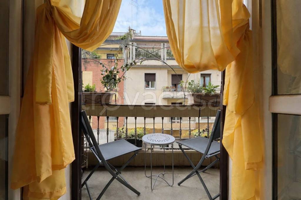 appartamento in affitto a Milano in zona Centro Direzionale
