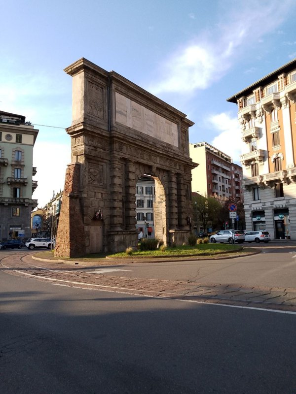 appartamento in affitto a Milano in zona Porta Romana