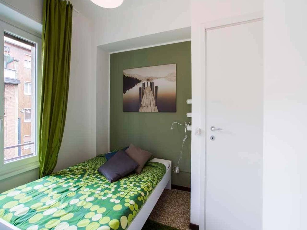 negozio in affitto a Milano in zona Cagnola